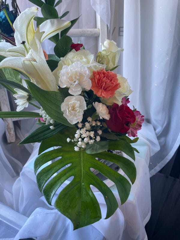 Birdcage with floral arrangement - Image 3