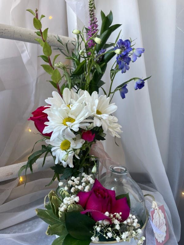 Trio glas Floral Arrangement - Image 3