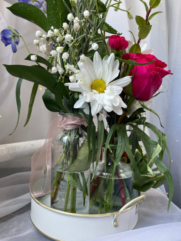 Trio glas Floral Arrangement - Image 2