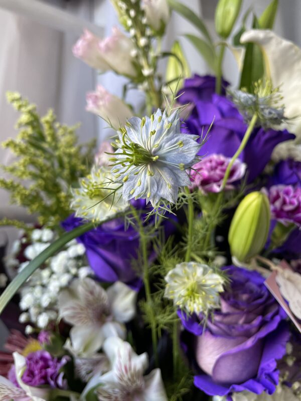 Unique and Vibrant Bouquets for you - Image 9
