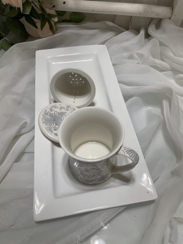 Delightful Mother's Day Flower & Teacup Gift Tray - Image 5