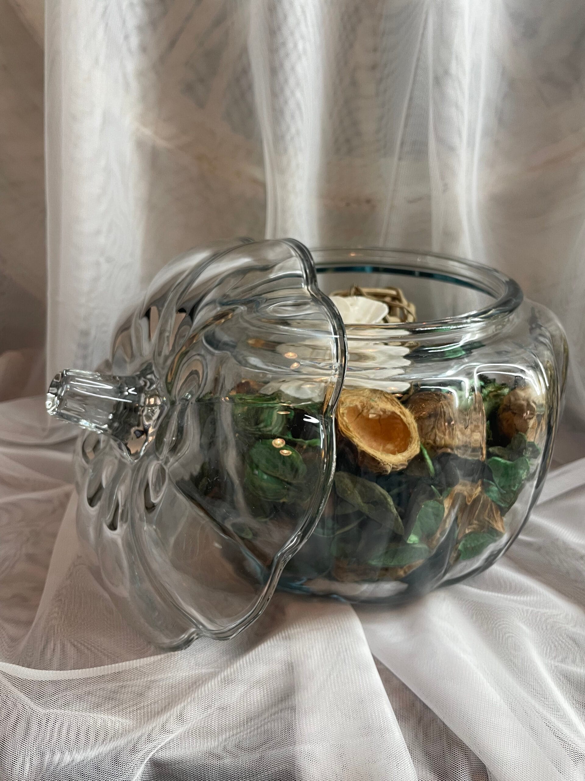 Glass Pumpkin Vase – Elegant Fall Decor for Floral Arrangements - Image 2