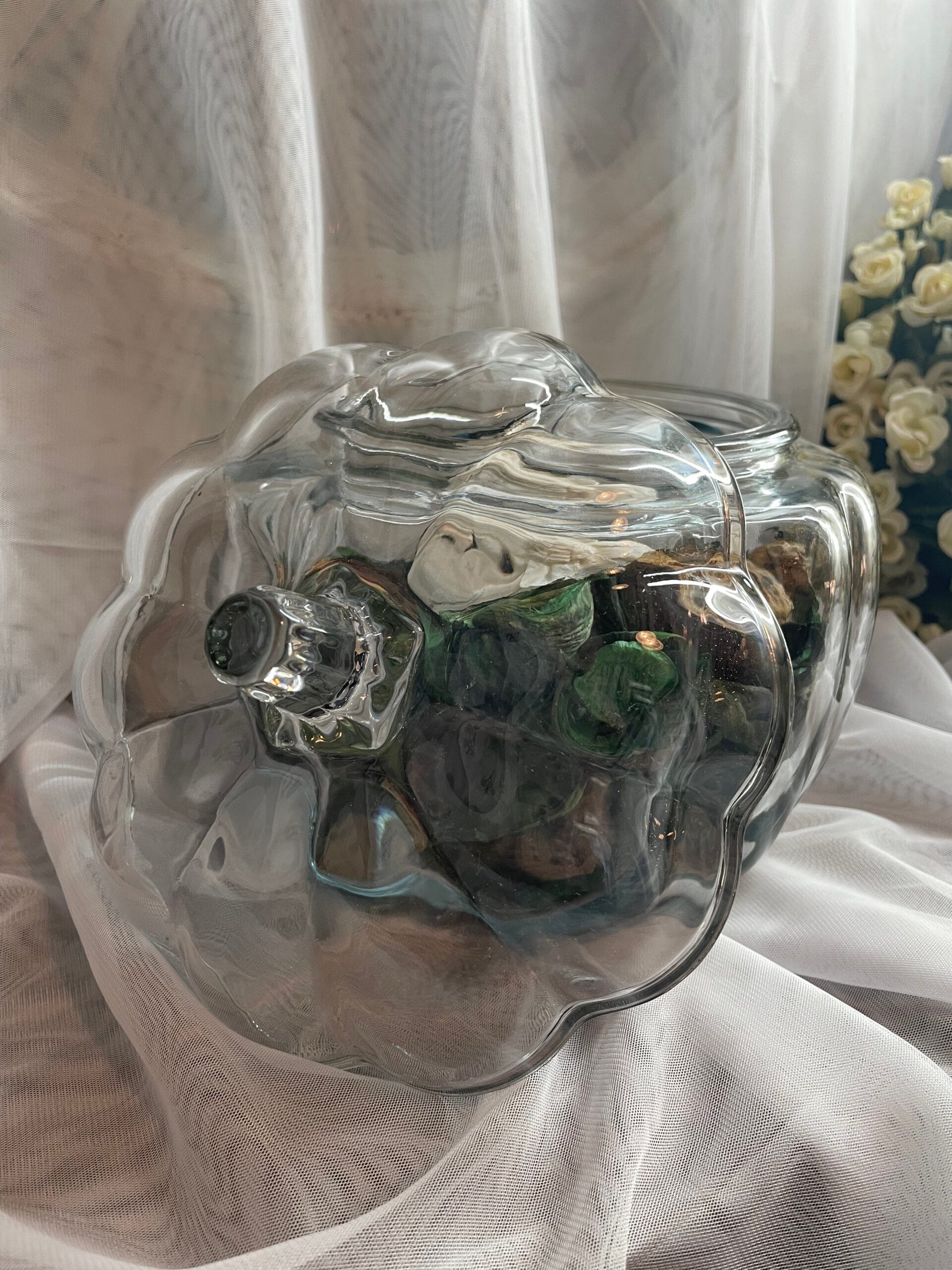 Glass Pumpkin Vase – Elegant Fall Decor for Floral Arrangements - Image 4