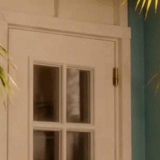 Nothing brightens up a home like a fresh bouquet! 🏡✨ We loved helping our customer find the perfect arrangement to bring some sunshine into her living room. From vibrant roses to life-filled gerberas, every petal at Lulu’s Craft Creation is handled with love.

📍 Stop by and see us in Eustis, FL—we’d love to help you find your perfect match!

#LulusCraftCreation #FlowersAndLove #EustisFL #OrlandoFlowers #FloralDesign #HomeDecor #FreshFlowers #FlowerShop #FloridaFlorist #FloralArrangements #SpringVibes #HandcraftedFlowers