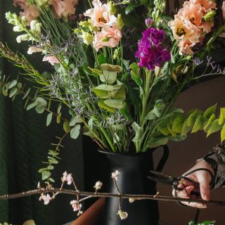 Are you looking for the perfect bouquet to gift? 🌸
In our flower shop, we create custom floral arrangements for birthdays, anniversaries, and special surprises.

Which flower is your favorite?

#Luluscraftcreation 
#Eustisflorist 
#EustisFL
#Clermontflorida 
#FlowerBouquet
#FlowersForGift
#LuxuryFlowers
#Bouquet
#FlowerShop
#GiftIdeas